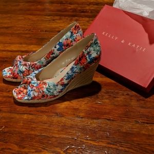 Floral espadrille wedge